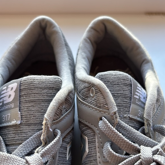 New Balance 317 Gray Heathered Womens Size 10 Sneakers Shoes‎ - Picture 6 of 7